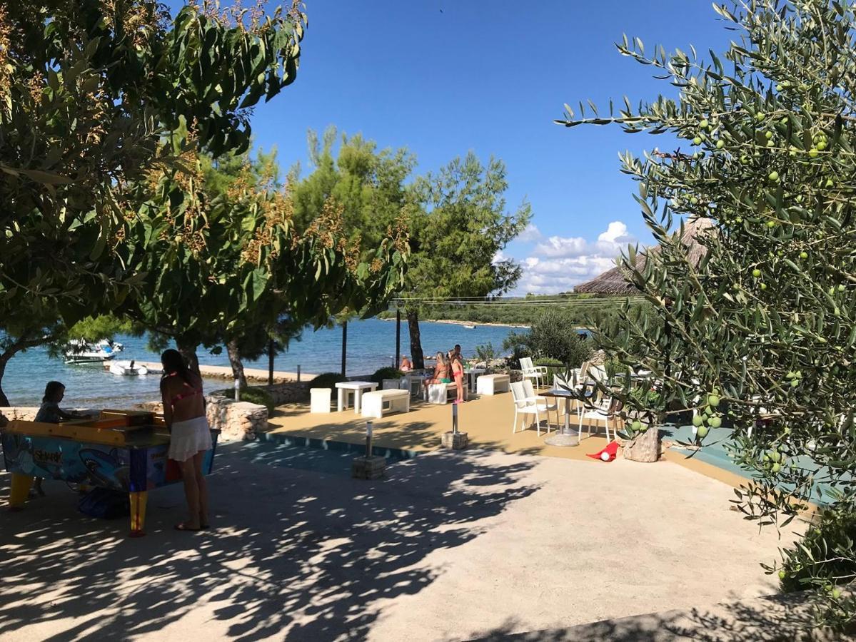 Villa Pina Tisno Apartment Zonsa 2 Pers Kültér fotó