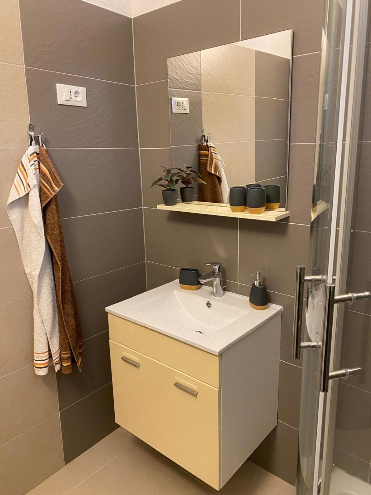 Villa Pina Tisno Apartment Zonsa 2 Pers Kültér fotó